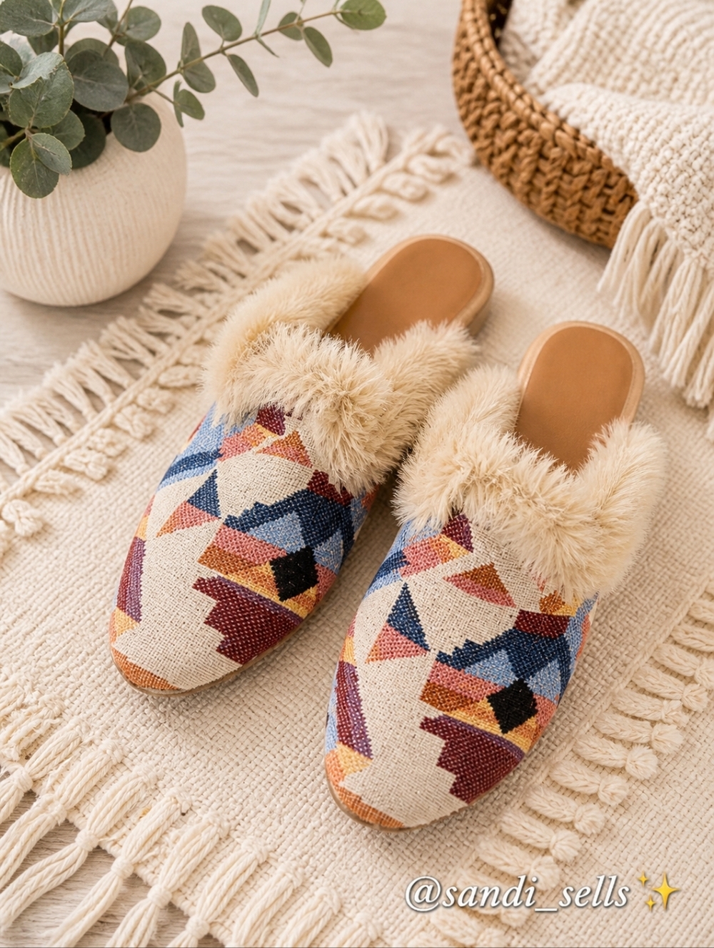 Universal Thread Multicolor Geometric Faux Fur-Trim Mules